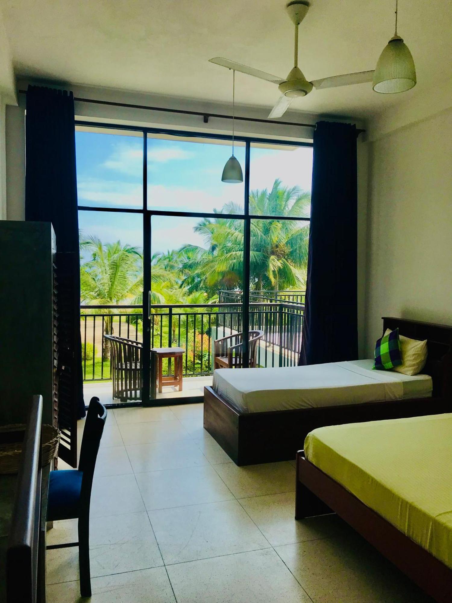 Aqua Marine Beach Hotel Калкуда Экстерьер фото